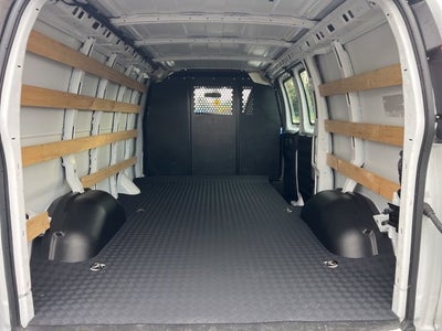 2024 Chevrolet Express Cargo 2500 WT