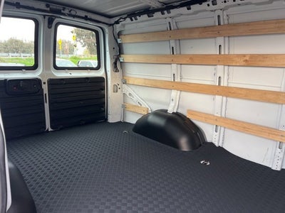 2024 Chevrolet Express Cargo 2500 WT