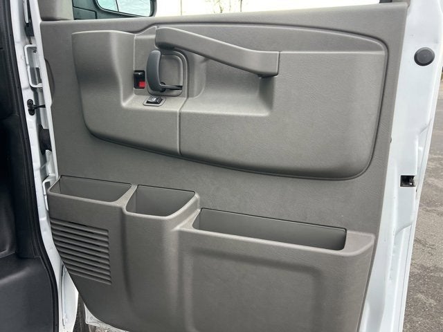 2024 Chevrolet Express Cargo 2500 WT