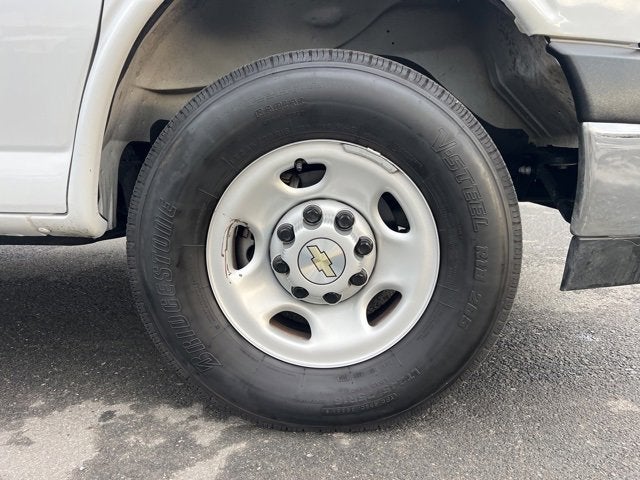 2024 Chevrolet Express Cargo 2500 WT