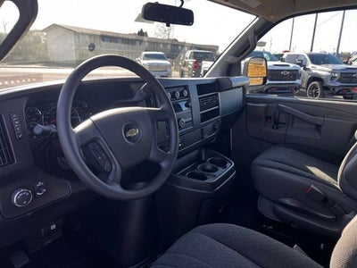 2024 Chevrolet Express Cargo 2500 WT