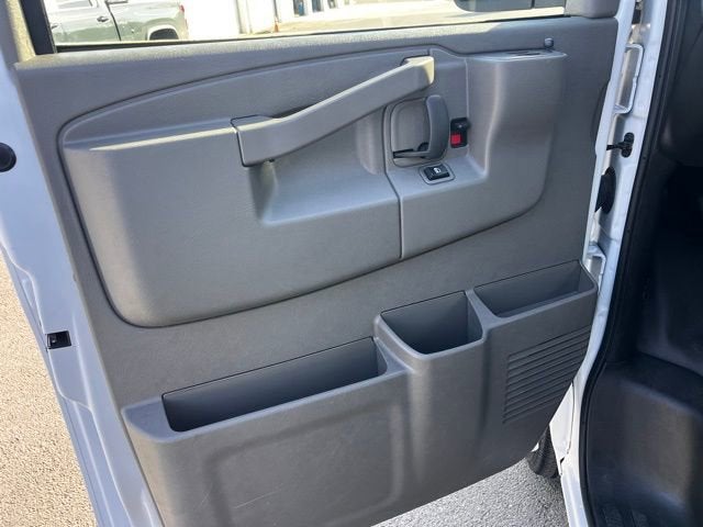 2024 Chevrolet Express Cargo 2500 WT