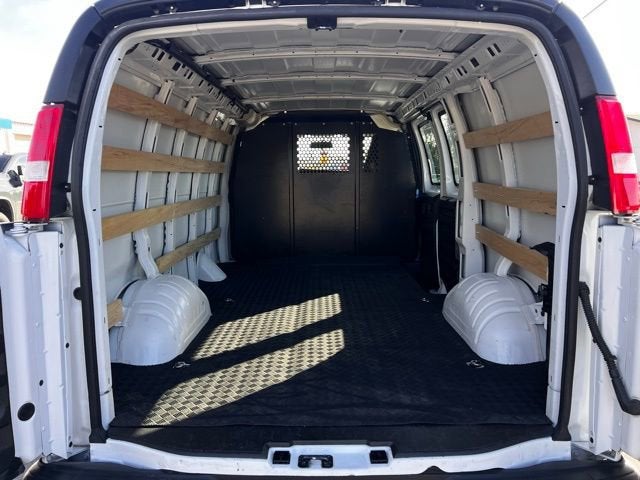 2024 Chevrolet Express Cargo 2500 WT