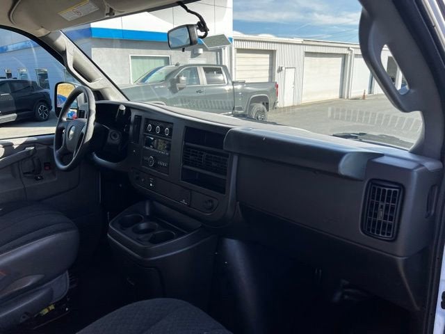 2024 Chevrolet Express Cargo 2500 WT
