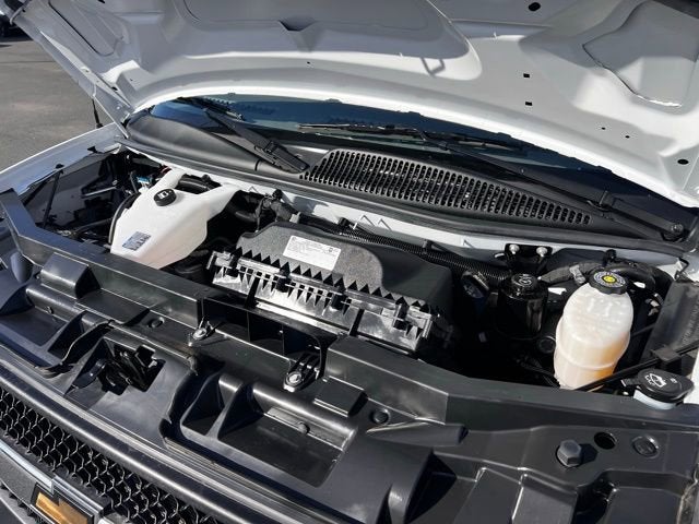 2024 Chevrolet Express Cargo 2500 WT