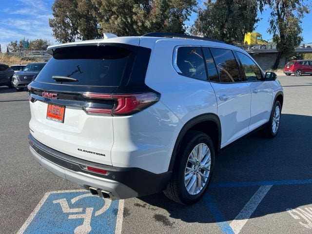 2024 GMC Acadia Elevation