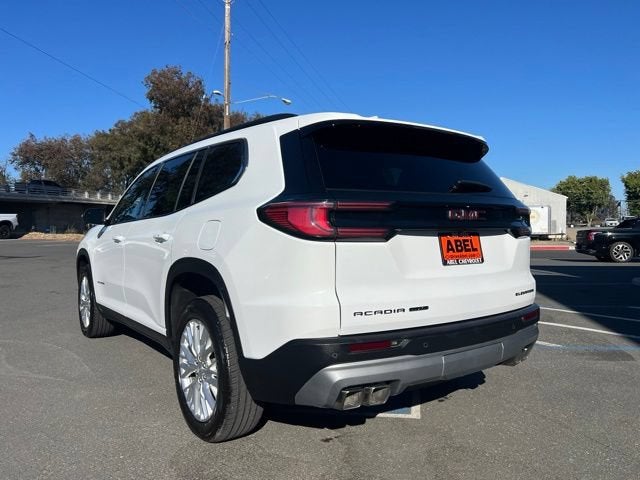 2024 GMC Acadia Elevation