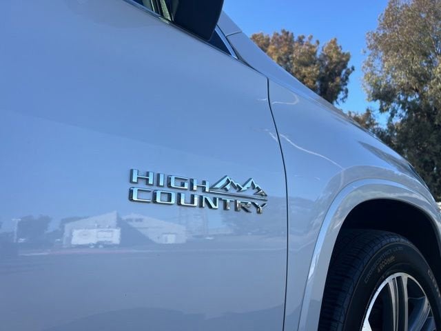 2023 Chevrolet Traverse High Country