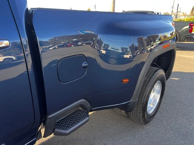 2023 GMC Sierra 3500 HD Denali