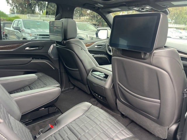 2023 Cadillac Escalade Sport Platinum