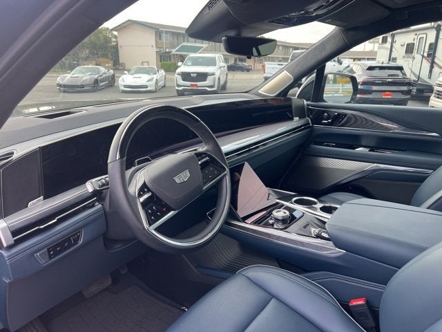2025 Cadillac ESCALADE IQ Luxury 2