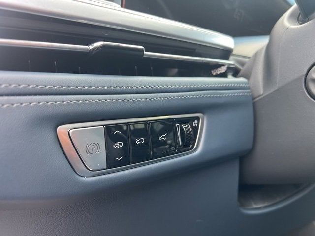 2025 Cadillac ESCALADE IQ Luxury 2