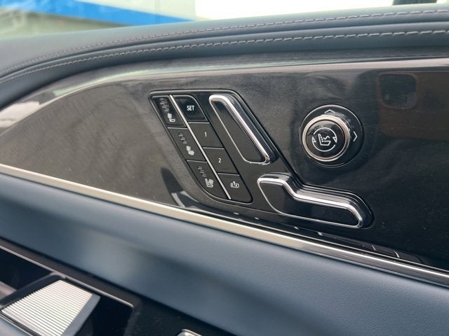 2025 Cadillac ESCALADE IQ Luxury 2