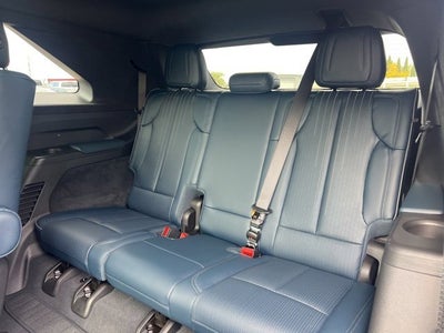 2025 Cadillac ESCALADE IQ Luxury 2