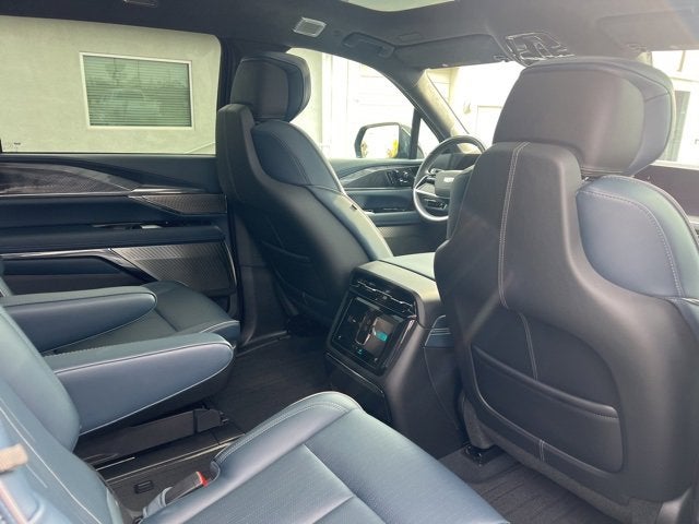 2025 Cadillac ESCALADE IQ Luxury 2