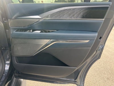 2025 Cadillac ESCALADE IQ Luxury 2