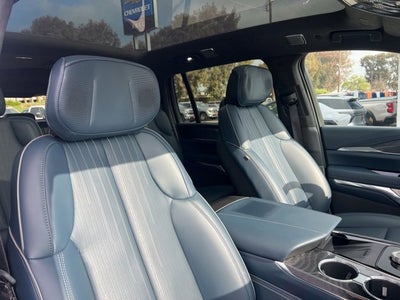 2025 Cadillac ESCALADE IQ Luxury 2