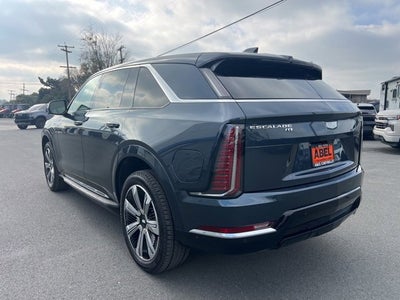 2025 Cadillac ESCALADE IQ Luxury 2