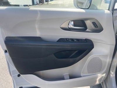 2021 Chrysler Pacifica Touring L