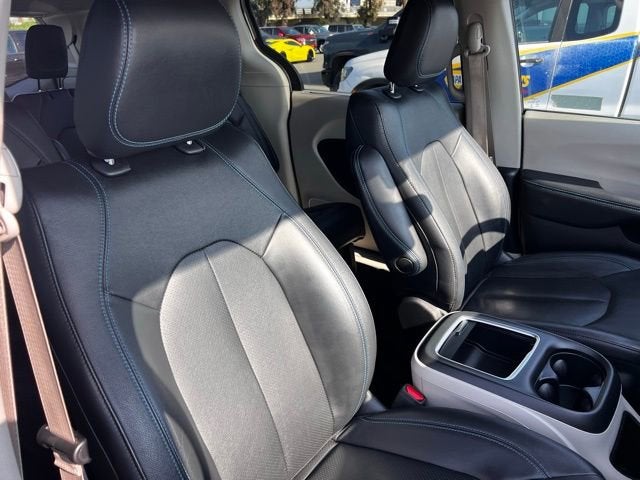 2021 Chrysler Pacifica Touring L