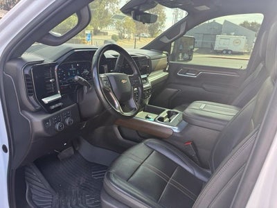 2024 Chevrolet Silverado 3500 HD High Country