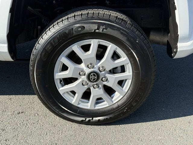 2024 Toyota Tacoma 2WD SR5
