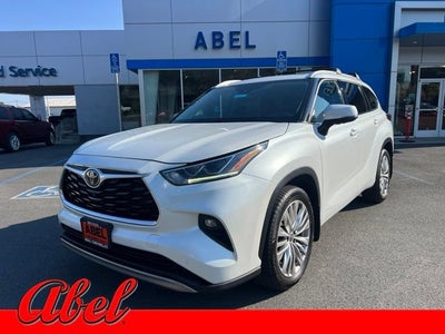 2022 Toyota Highlander Platinum