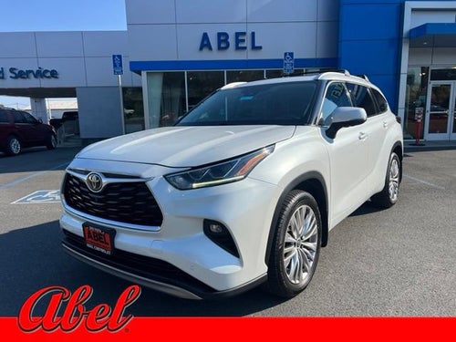 2022 Toyota Highlander Platinum
