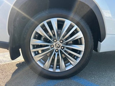 2022 Toyota Highlander Platinum