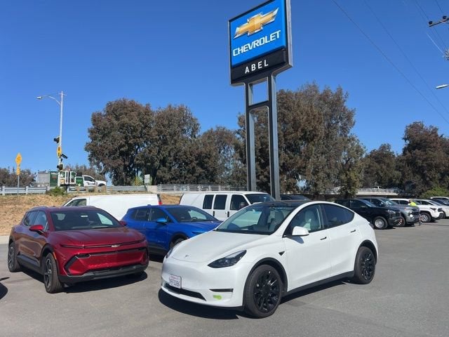 2023 Tesla Model Y Long Range