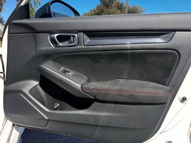 2023 Honda Civic Type R Base