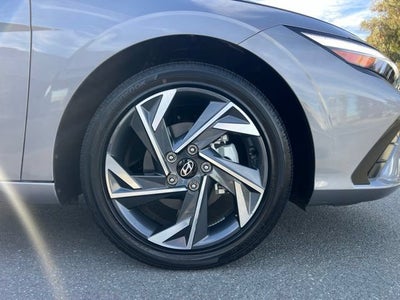 2024 Hyundai Elantra Hybrid Limited