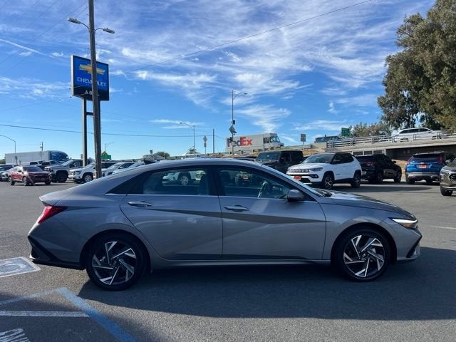 2024 Hyundai Elantra Hybrid Limited