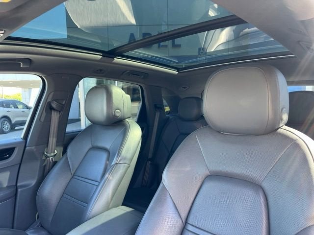 2020 Porsche Cayenne Base