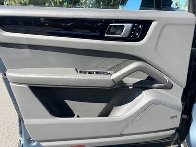 2020 Porsche Cayenne Base