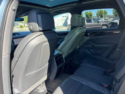 2020 Porsche Cayenne Base