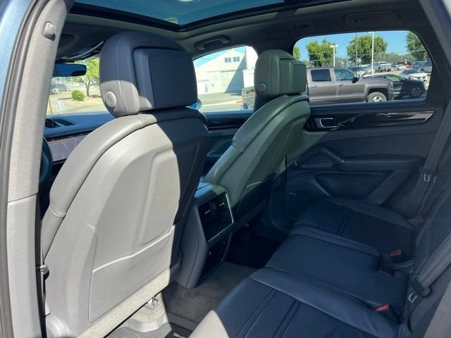 2020 Porsche Cayenne Base
