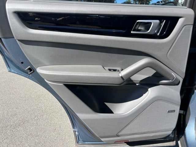 2020 Porsche Cayenne Base