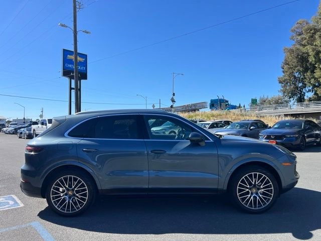 2020 Porsche Cayenne Base
