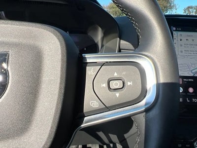 2025 Volvo XC40 Plus Bright Theme