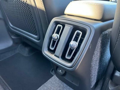 2025 Volvo XC40 Plus Bright Theme