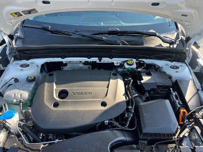 2025 Volvo XC40 Plus Bright Theme
